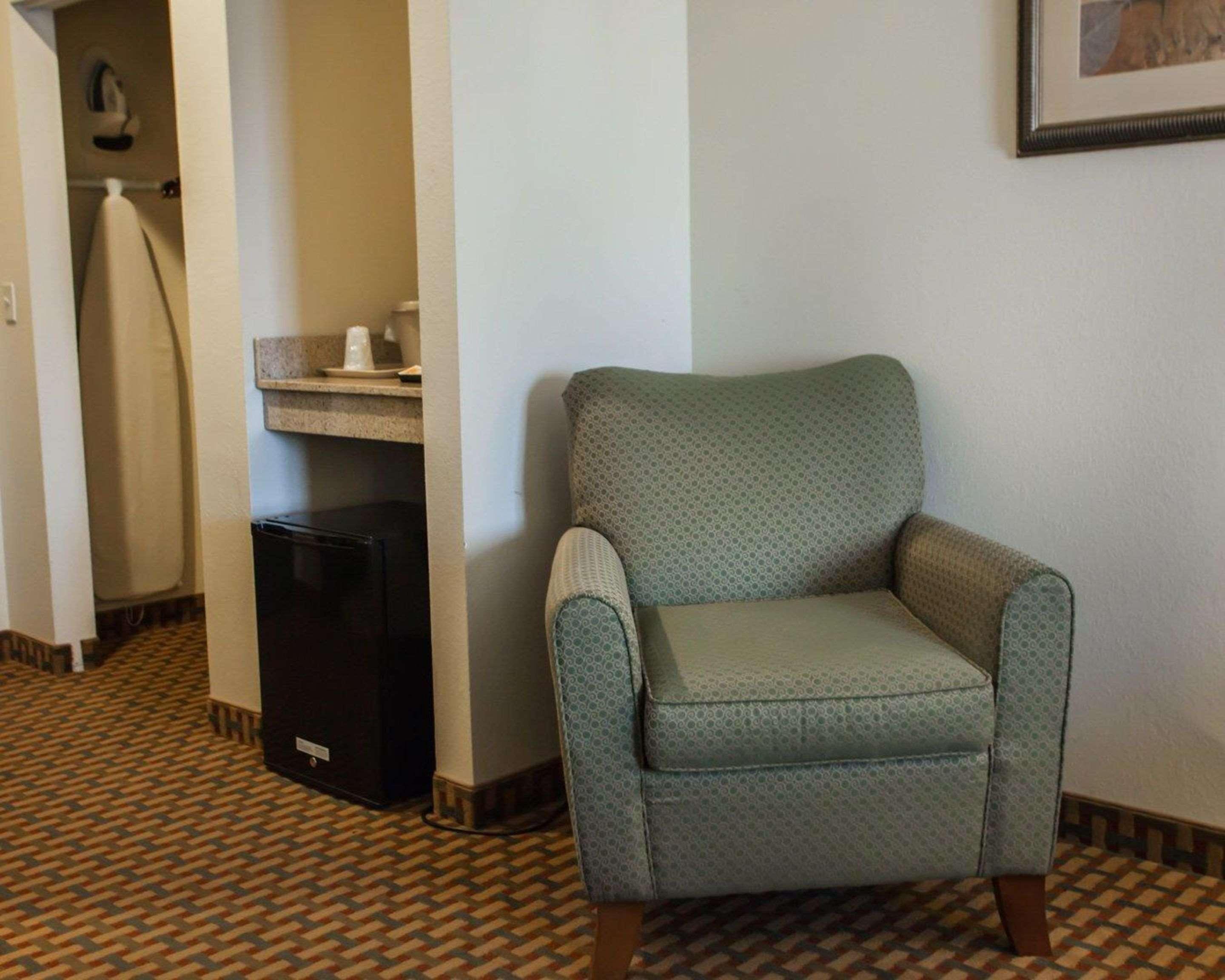 Comfort Inn & Suites Harrisonville Екстер'єр фото