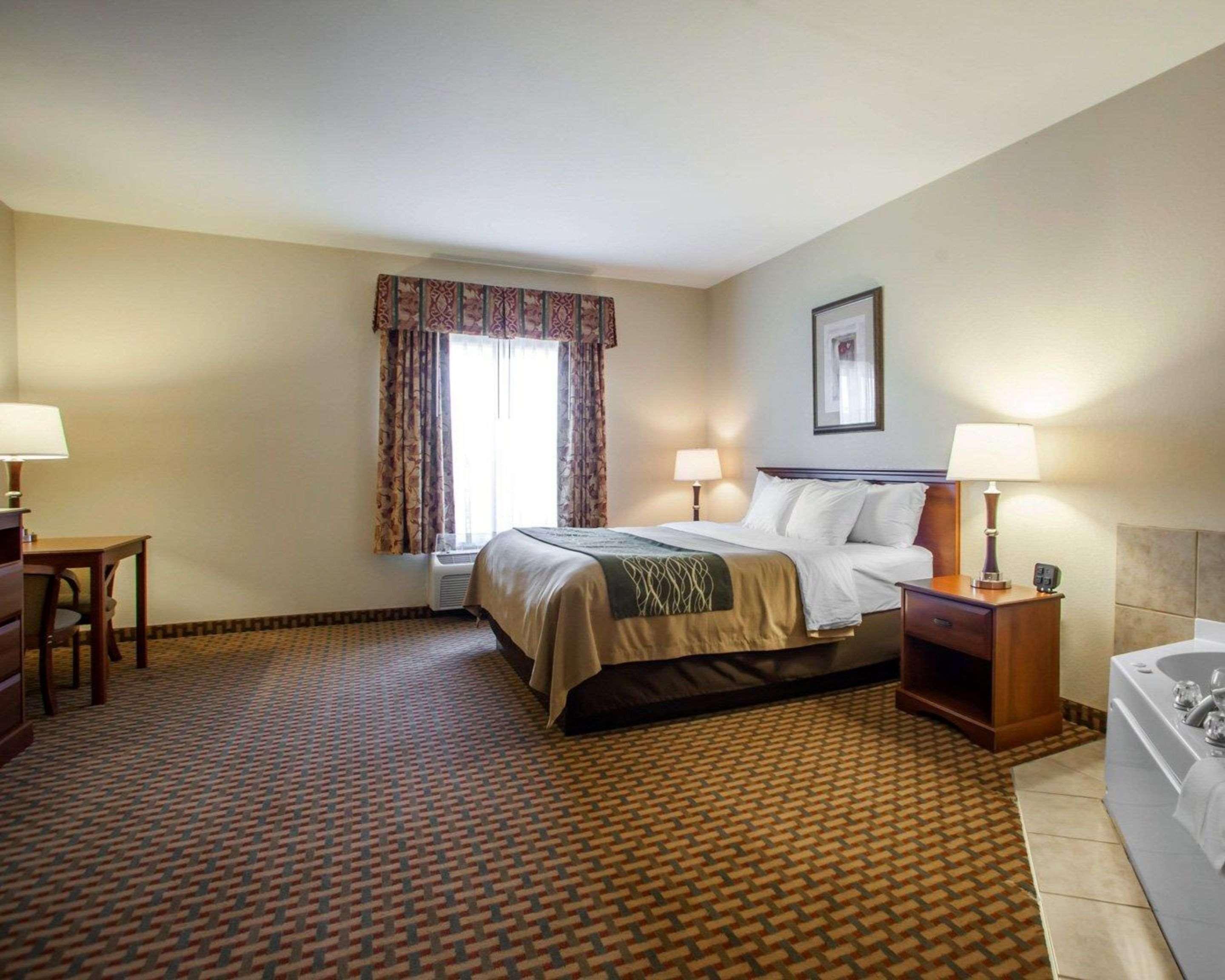 Comfort Inn & Suites Harrisonville Екстер'єр фото
