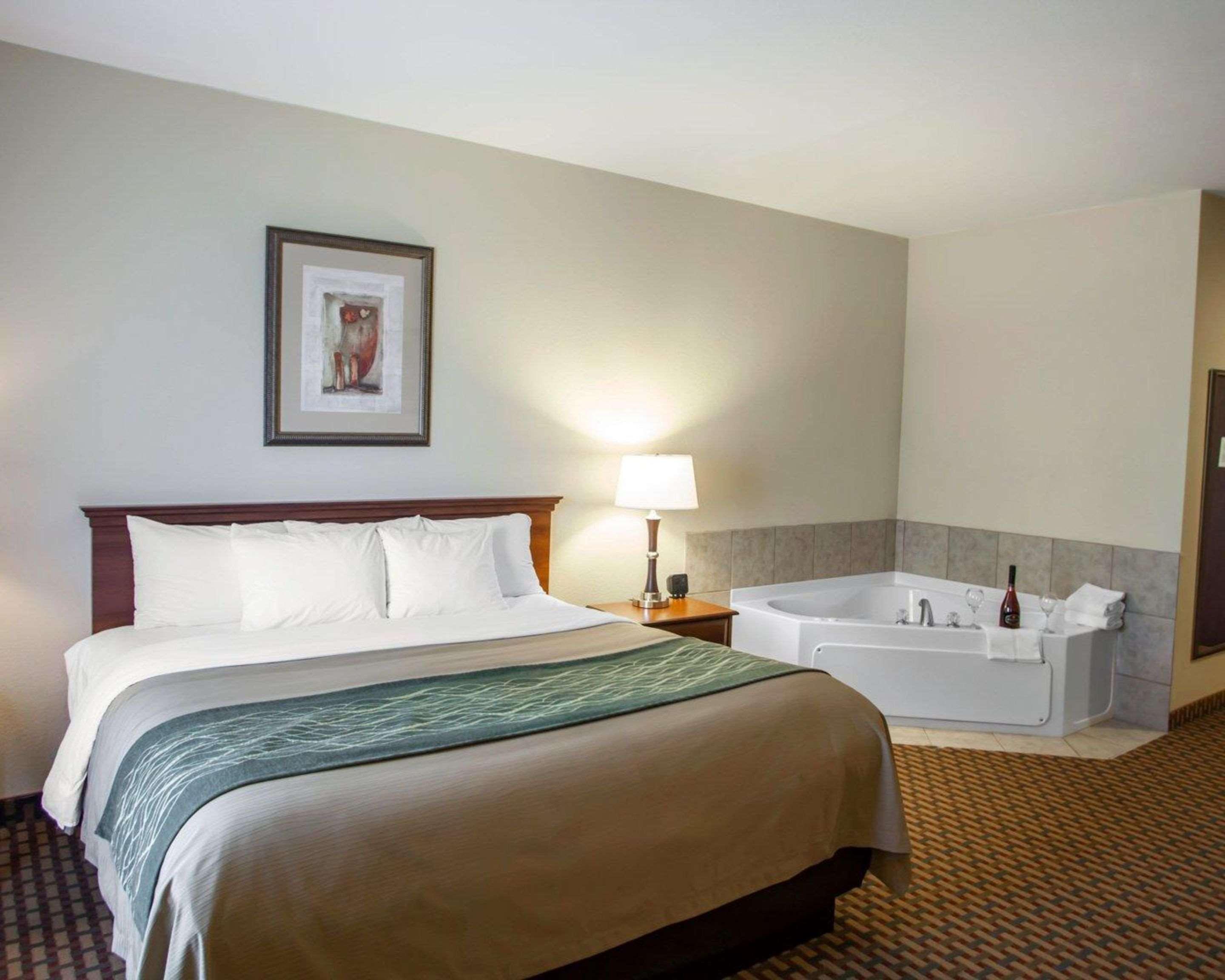 Comfort Inn & Suites Harrisonville Екстер'єр фото