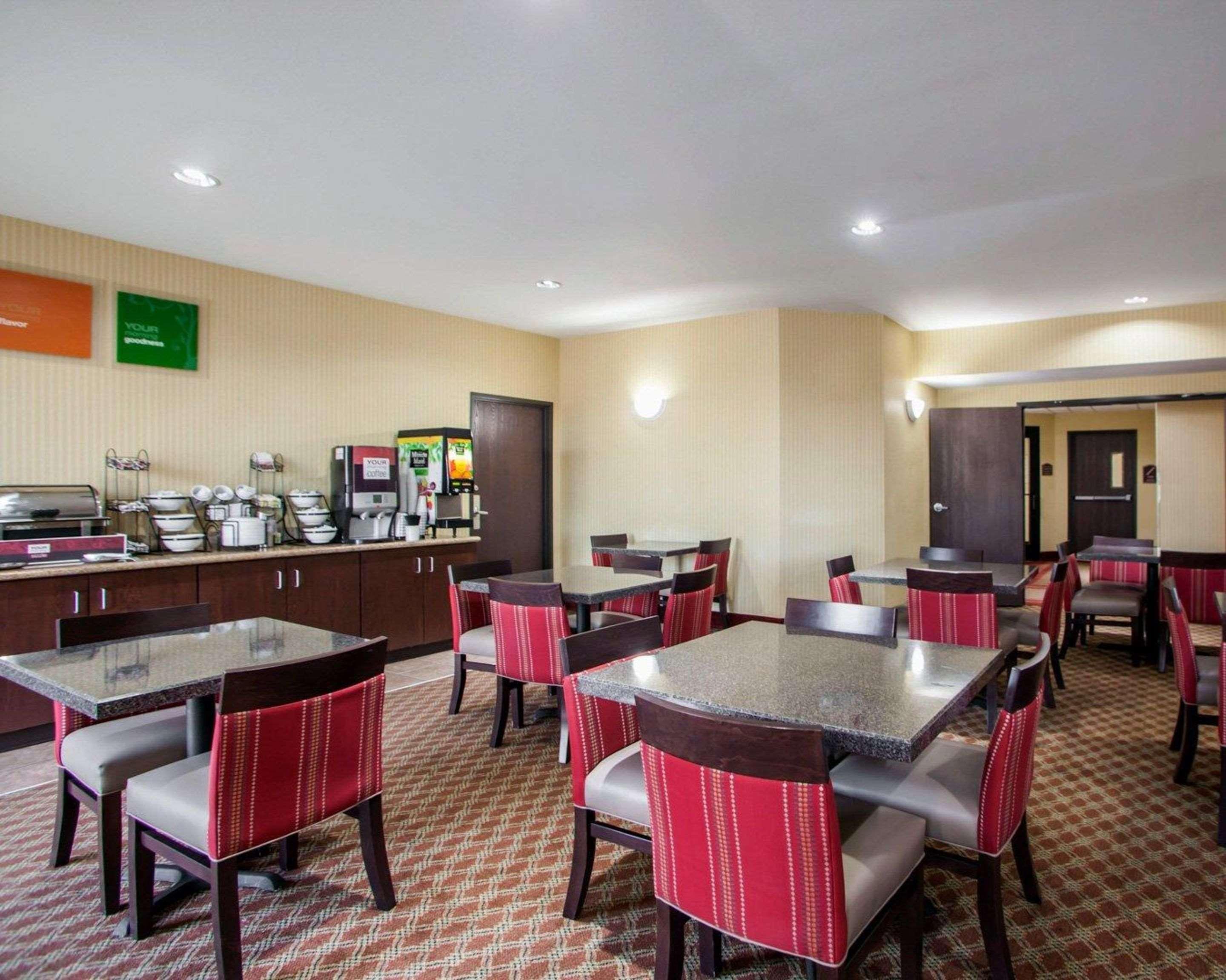 Comfort Inn & Suites Harrisonville Екстер'єр фото