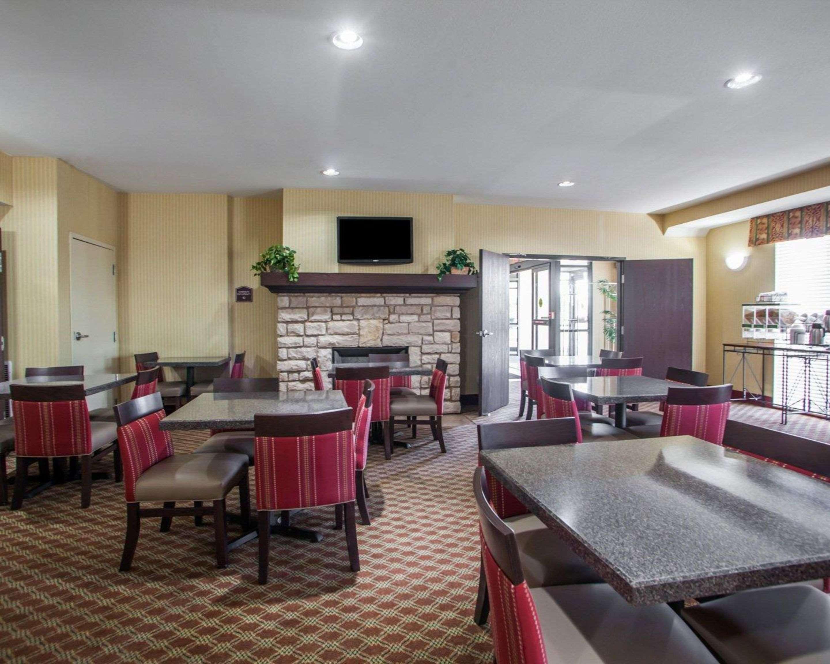 Comfort Inn & Suites Harrisonville Екстер'єр фото