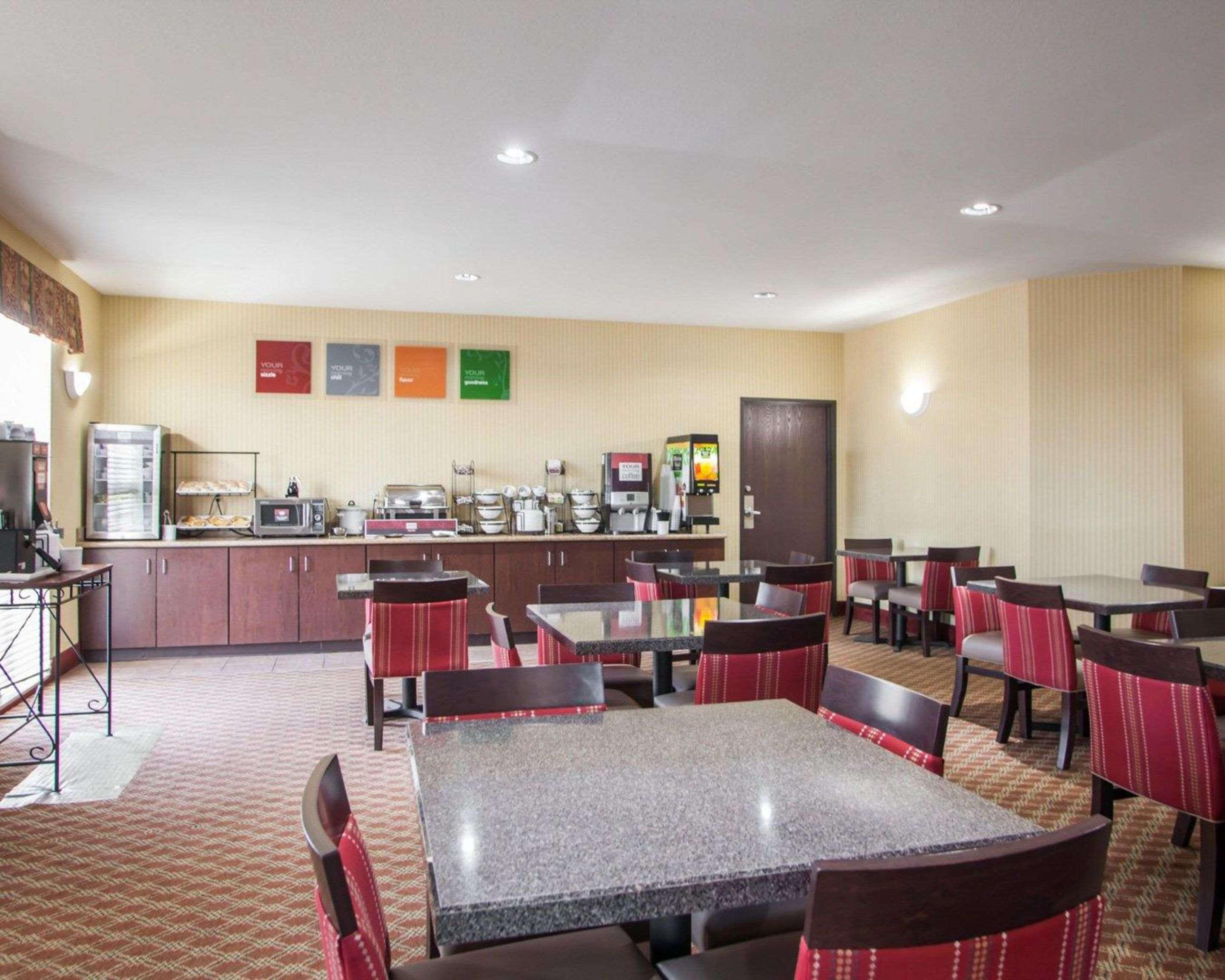 Comfort Inn & Suites Harrisonville Екстер'єр фото