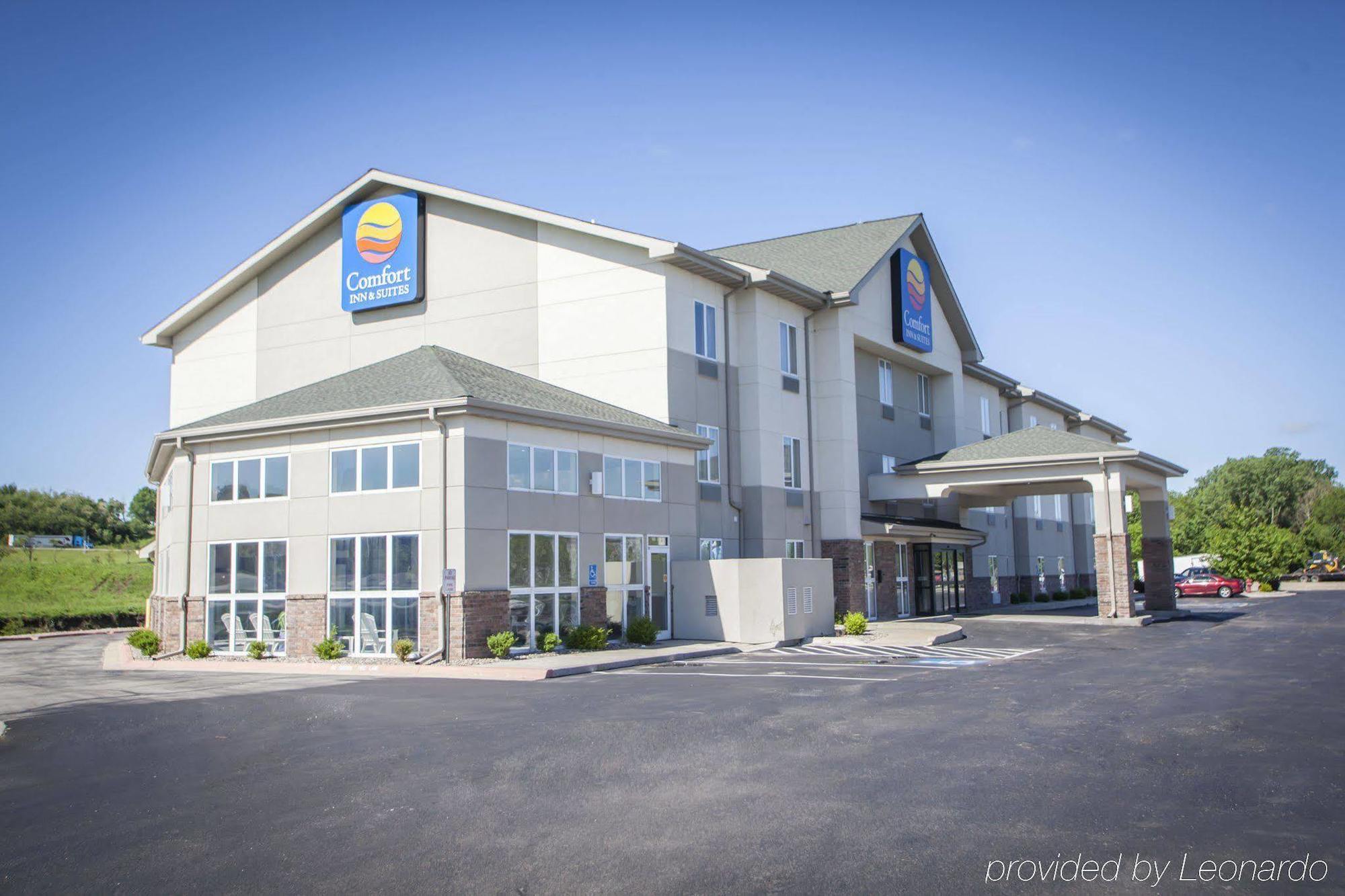 Comfort Inn & Suites Harrisonville Екстер'єр фото